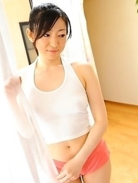 Hot Emiko Koike stretches for cam Hot Emiko Koike stretches for cam