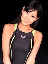 Saemi Shinohara shows sexy legs in bath suit in classroom Saemi Shinohara shows sexy legs in bath suit in classroom