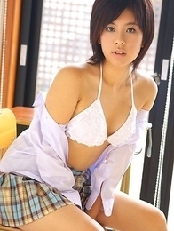 Ageha Yagyu takes school uniform off showing flexibility Ageha Yagyu takes school uniform off showing flexibility