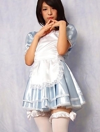 Yuma Ueda in long socks and heels shows crack in scanty Yuma Ueda in long socks and heels shows crack in scanty