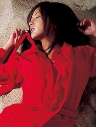 Sayaka Ogata shows sexy legs in fascinating photo sessions Sayaka Ogata shows sexy legs in fascinating photo sessions